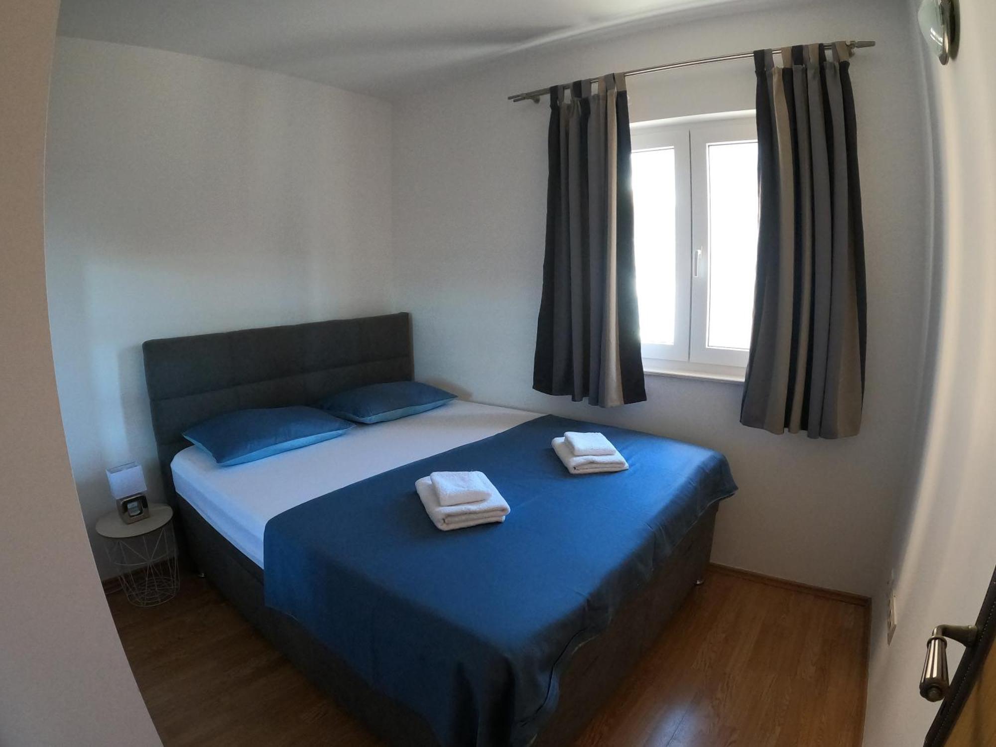 Apartments Mira Каштела Экстерьер фото